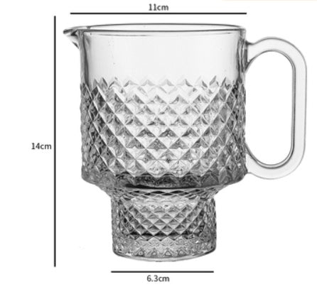 New stackable glass