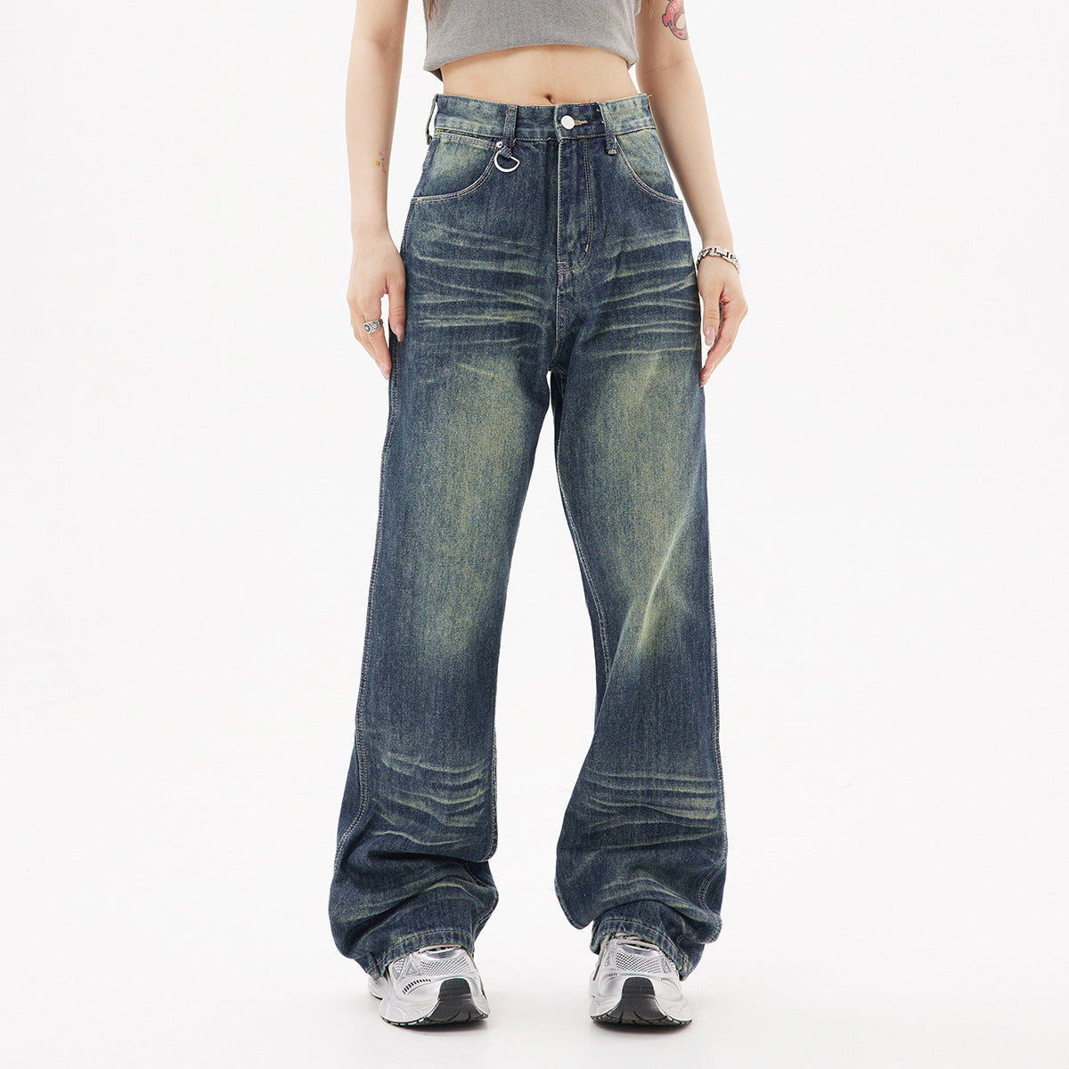 Fashion ripped jeans