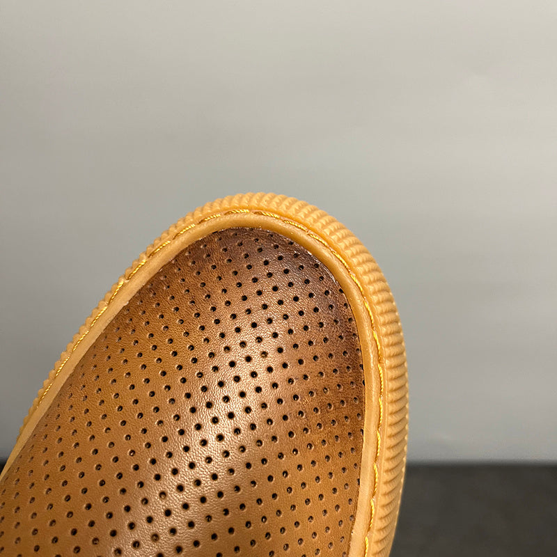 Breathable and comfortable casual soft leather shoes